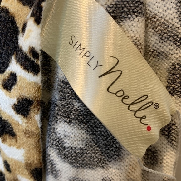 Leopard Print Women's Scarf - Picture 6 of 9